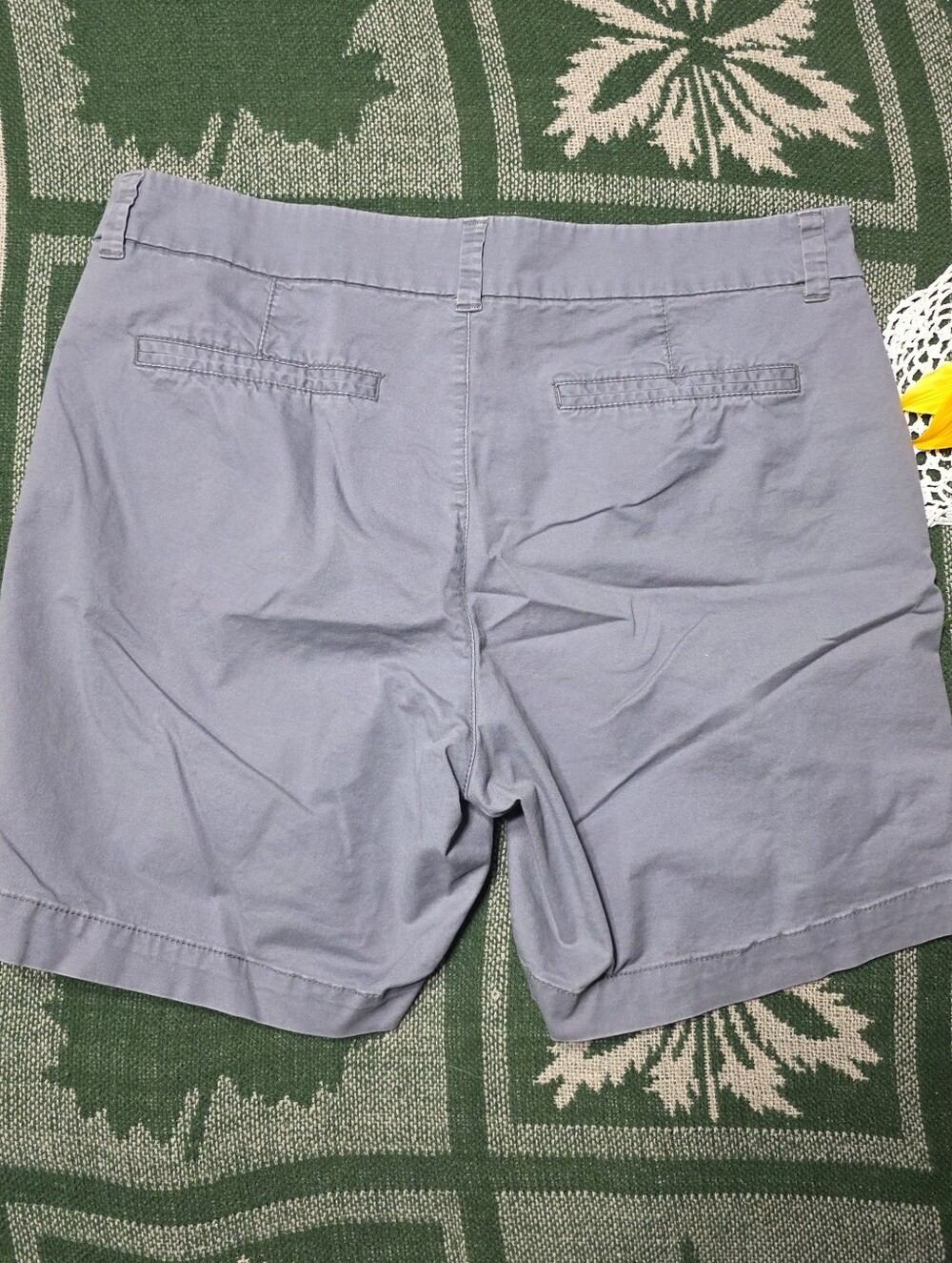 Old Navy Gray Shorts Everyday Short Casual Summer Style Chinos Women's Size 10 - Picture 8 of 8